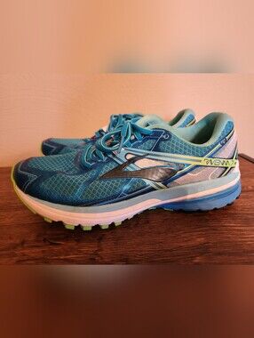 Brooks Ravenna Women's Blue Running Shoes Size 9.5
